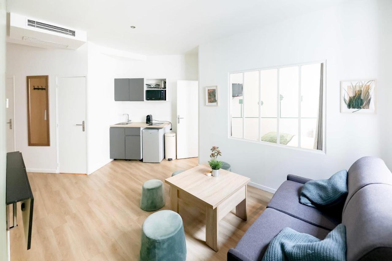 Green Apartment Near Montmartre And Opera 파리 외부 사진
