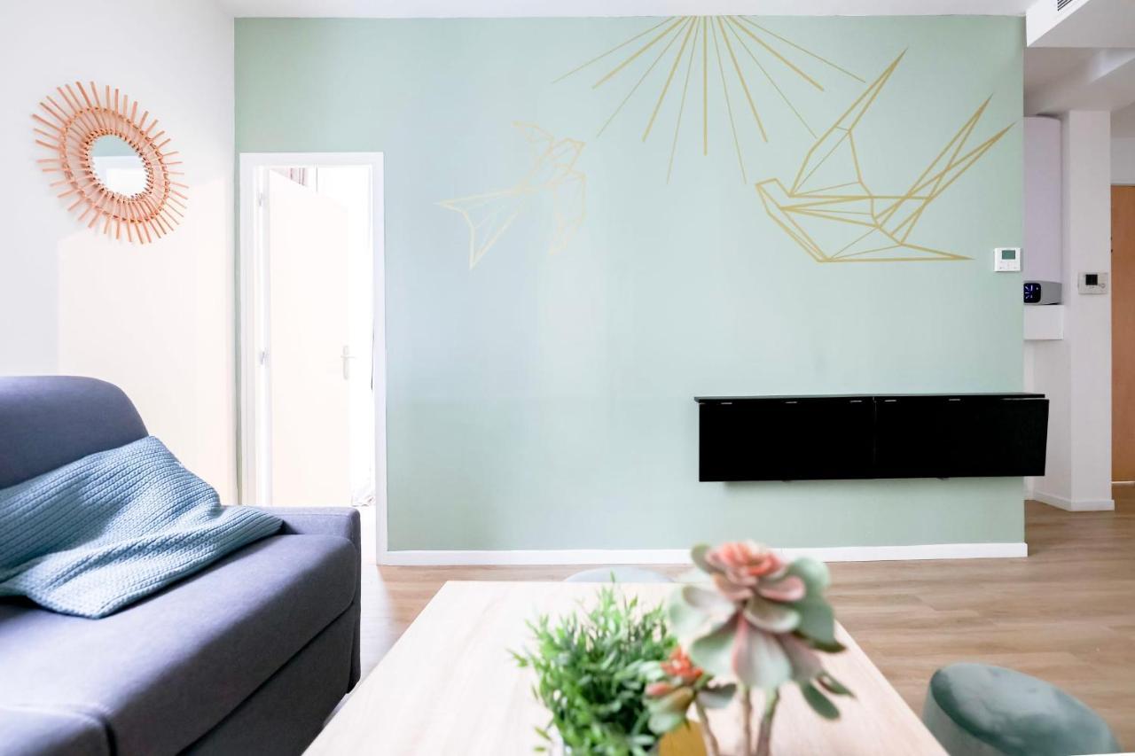 Green Apartment Near Montmartre And Opera 파리 외부 사진